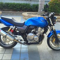 出自用精神09年电喷CB400四代，原版原漆，骚蓝色，改装进口吉村正品排气，声音纯正...