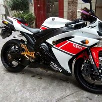出售一台有牌有证08年R1 一台YAMAHA巧格