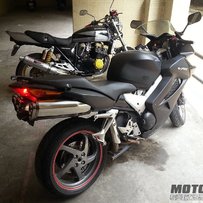本田VFR800