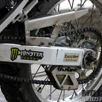 茂名电白水东急出售97年铃木大眼ＤＲ250