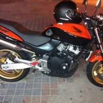 深圳罗湖1W5出售01年小黄蜂。