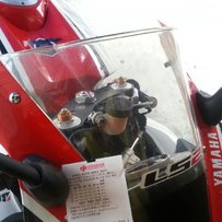 东莞地区低价卖一台精神05年R1