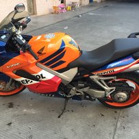 挺好的摩托VFR800要卖了 有想法的朋友快拿刀过来