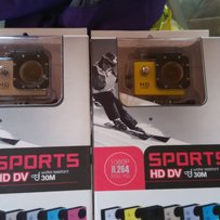 重新发帖出高清行车记录仪跟台125摩托车