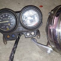 CB400的仪表和大灯