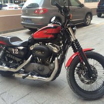 深圳代友出售两台摩托 宝马 GS1150 哈雷LX1200N