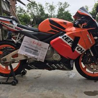代友出售精神05年CBR600c 接受换车