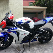 深圳龙岗出08美版CBR1000RR