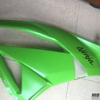 代友岀售一套09川崎6R外壳全新没装过车