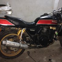 代友出售精神ZRX400小猪头7888求秒