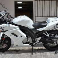 年会后出售台2010”.SUZUKI.SV650SF.带ABS.蓝白花