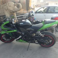 广西贵港代友34800元出售06 年 川崎 10-R，有意思的联系。