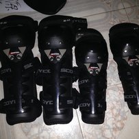 出TMAX500排气管/SUZUK排气/空滤/机滤/护具等,有需要进来看