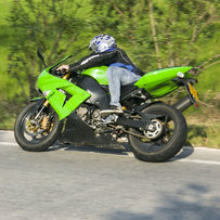 广西梧州出05 zx10r