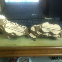 卖一些配件 头盔 机油