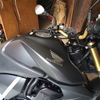 增城新塘镇出售2012款全新车返的CB100R大黄蜂