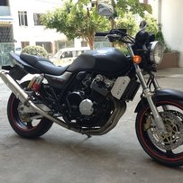 02年本田CB400.川崎大猪头