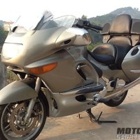 群英机车社岀宝马1200lt