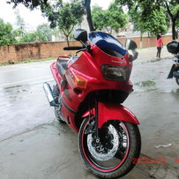 降价出成色极新的ZZR400