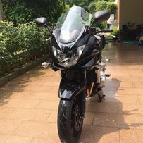 广州花都代友出售极品车况09铃木匪王GSF1250S，车超级新静