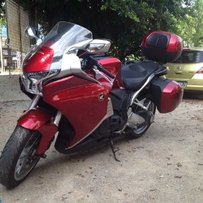 江门出收本田VFR1200.(60888元）