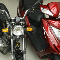 sell:两台2013行货正品SUZUKI+KYMCO机车的其中一台