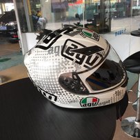 08Z1000   低价49000求秒  送AGV头盔