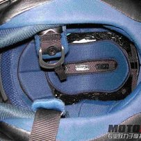 广州出售配件一堆（排气-头盔-刹车盘）