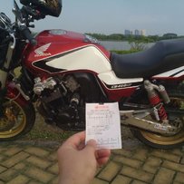 东莞茶山代友出售CB400 3代。车车精神 车况，机头，没话说