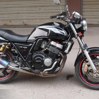 出售99小黄蜂和97CB400