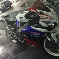 出08cbr1000鹦鹉，可换tmax或700以上街车