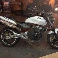 代友出精神爽利小黄蜂。行过路过不要错过