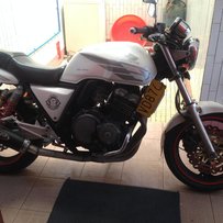 花都代友出售两台车干离三仔和94cb400