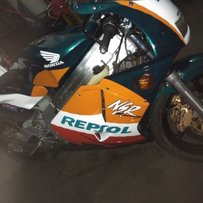 代友出精神P3  湿离