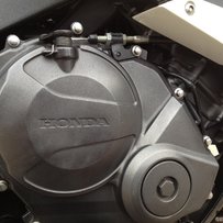 江门代友出售两台车（铃木250踏板)（自己试卖台FZ400）