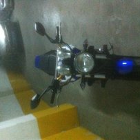 出售03年XJR400和几台摩托车，还有一些头盔