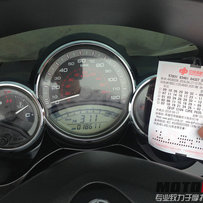 英德代友 出售 09美版 tmax