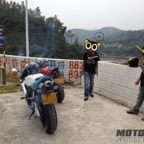 云浮罗定市代友出06年F5