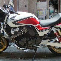 深圳布吉代车友在出售三部精神街车可以看看 照片已补上