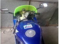 本人有大量进口跑车出售，全是是货场拉出来的，有公路跑，街跑，太子，400CC以上成...