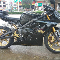 珠海出售车况水水的08凯旋675扭力怪兽