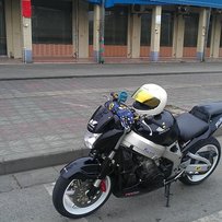 出售CBR919改街车，足料