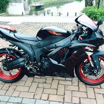 出售08年6R纪念版