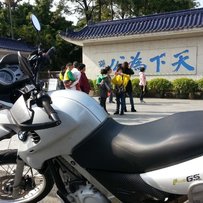 重新发帖出售高配02 BMW F650GS（价格一步到位）