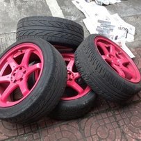 广州花都出售18寸车伶和 225 40 胎