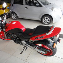 代友出售99本田小黄峰，价格12000元，缺点离合大鼓微响，要换缸垫，曲轴没问题。