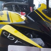 增城出售11款本田CBR250。