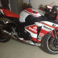 代友出售08CBR1000鹦鹉，42300，接刀。