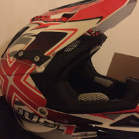 GZ代友出售全新意大利JUST1越野头盔