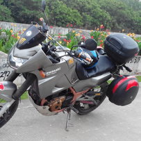 白云降价出台05川崎拉力KLE500